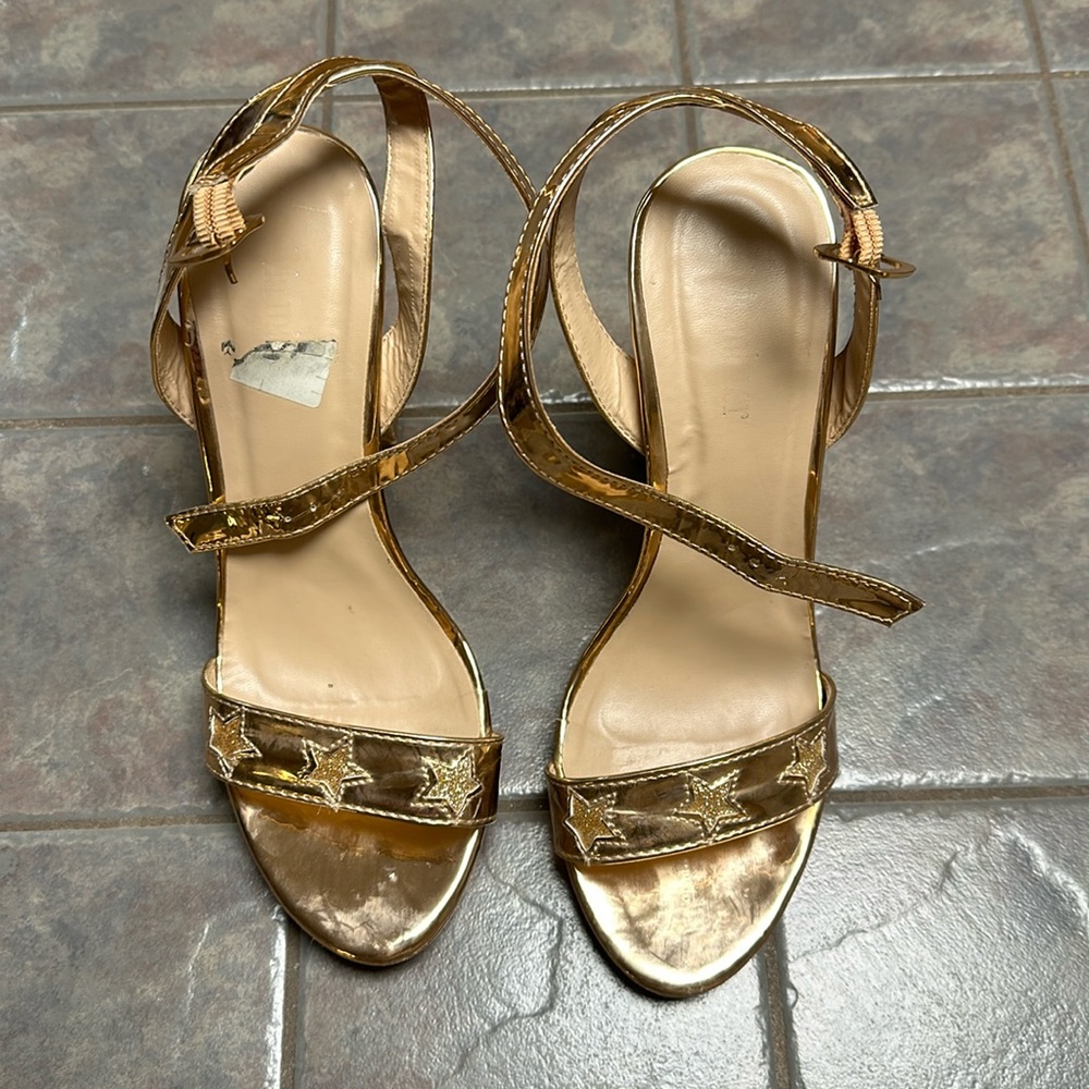 Olivia Miller gold open toe heels size 9